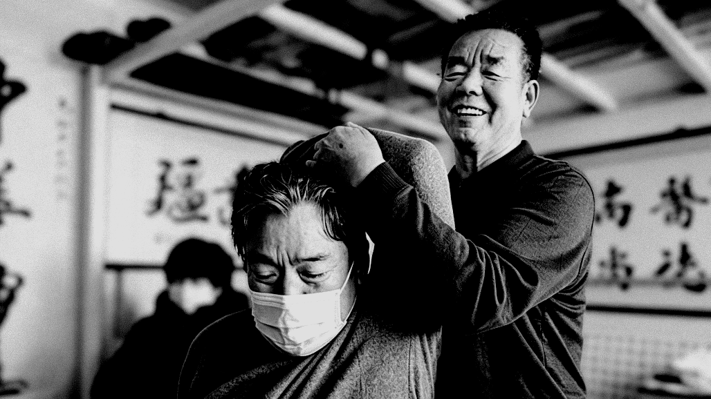 You are currently viewing Cangzhou Traditional Medicine and Martial Arts – Ma Zhendong, 50 Years of Free Medical Service for Over 10,000 People